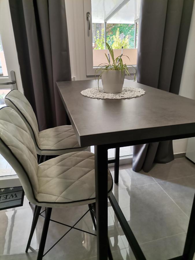 Cave With Free Parking Apartment Pula Exterior foto