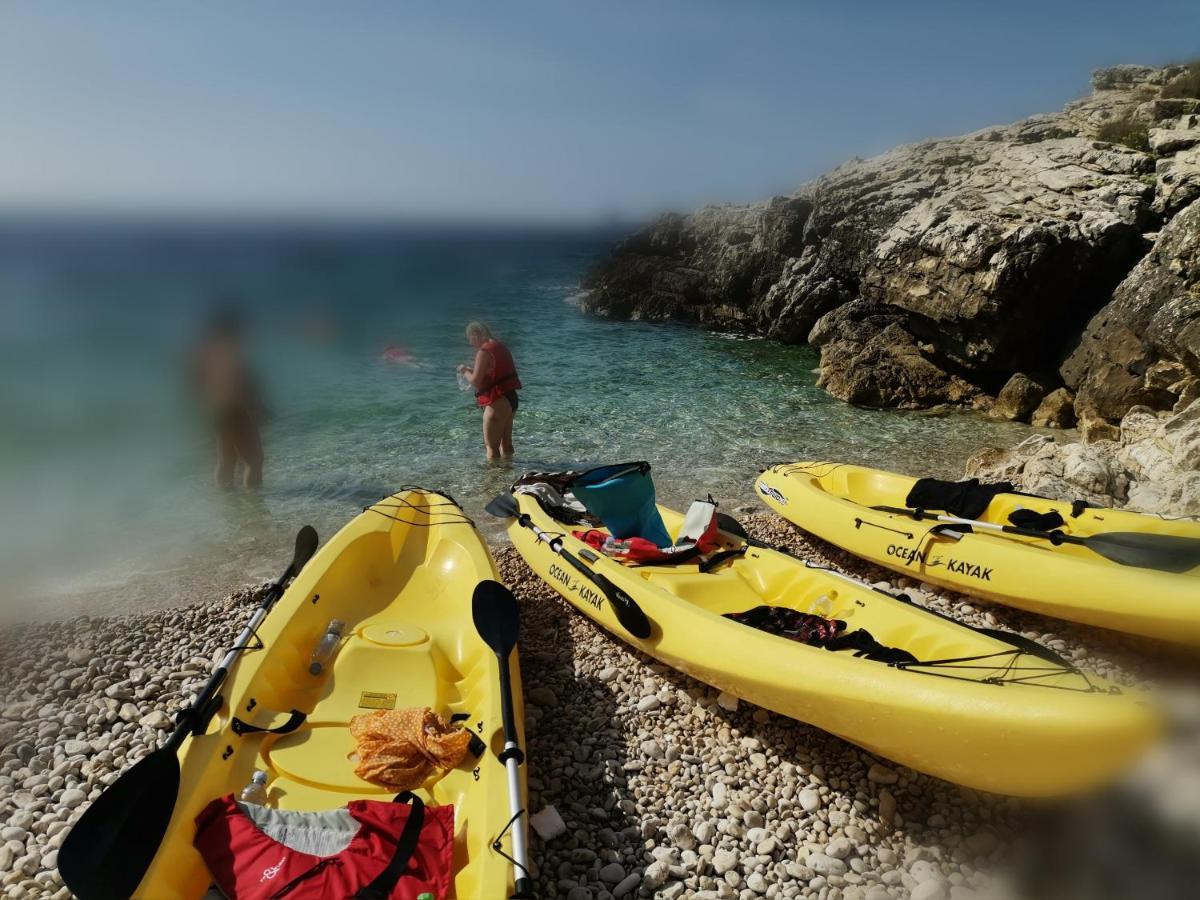 Cave With Free Parking Apartment Pula Exterior foto
